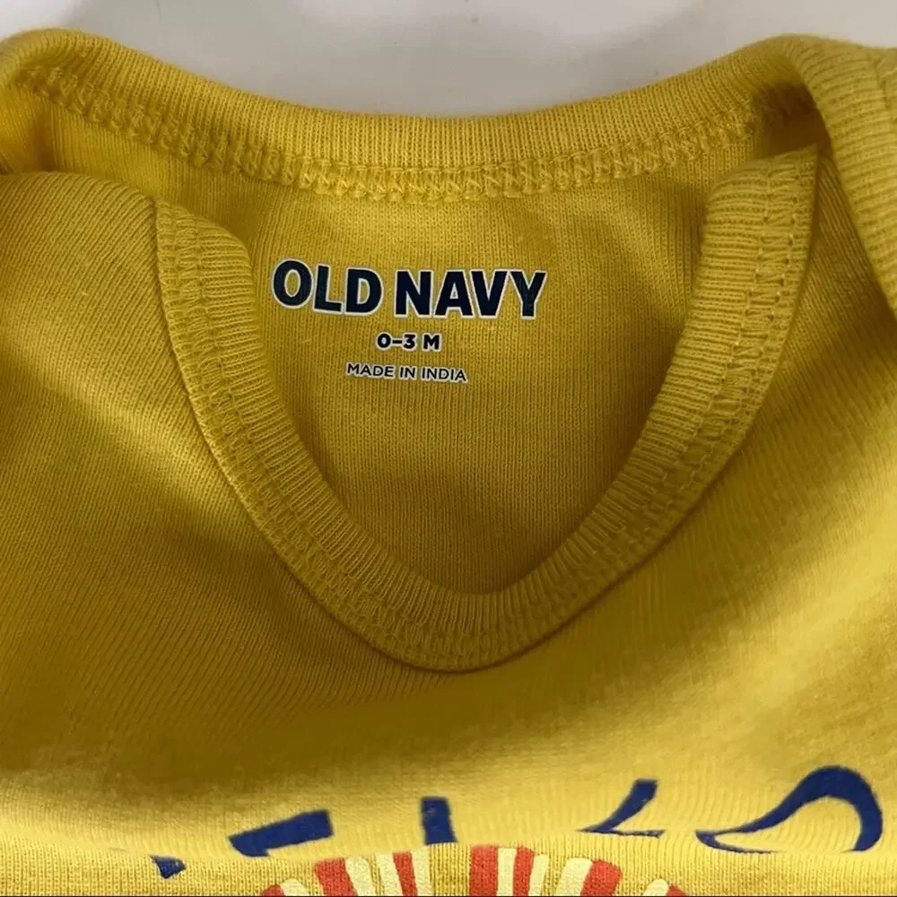 Old Navy Baby Onesie Graphic Hello Sunshine Sz 0-3M